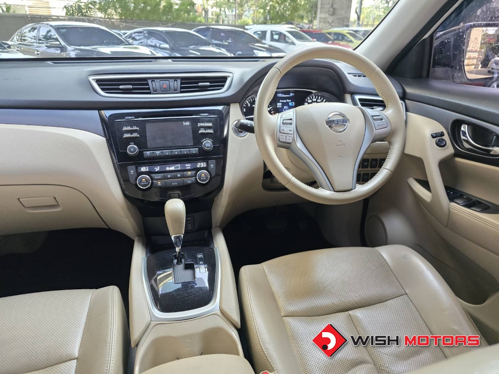 NISSAN X-TRAIL 2.0 E Hybrid ปี 2017 #16 (L)