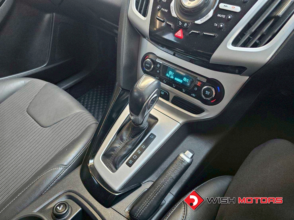 FORD FOCUS Sport 2.0 Ti-VCT GDi [5 ประตู] AT ปี 2013 #8 (L)