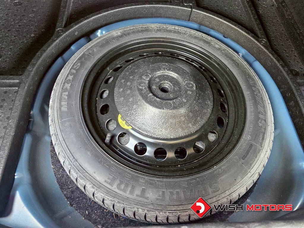 FORD FOCUS Trend 1.6 Ti-VCT [5 ประตู] AT ปี 2013 #8 (L)