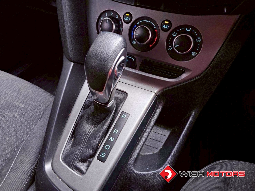 FORD FOCUS Trend 1.6 Ti-VCT [5 ประตู] AT ปี 2013 #10 (L)