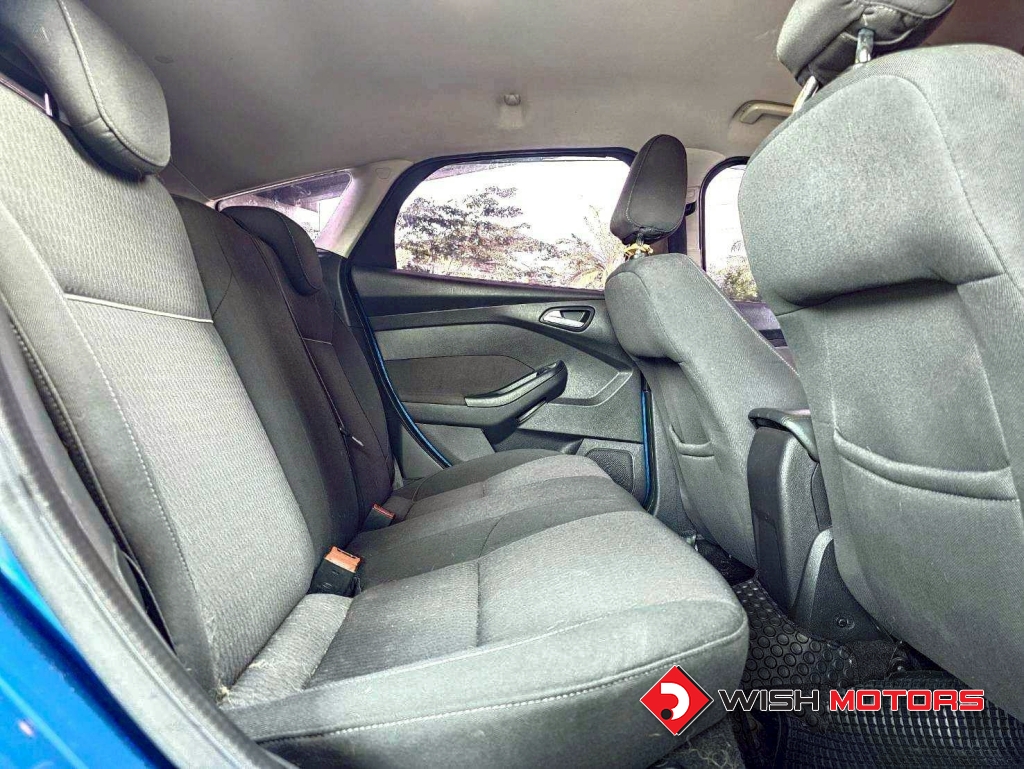 FORD FOCUS Trend 1.6 Ti-VCT [5 ประตู] AT ปี 2013 #18 (L)