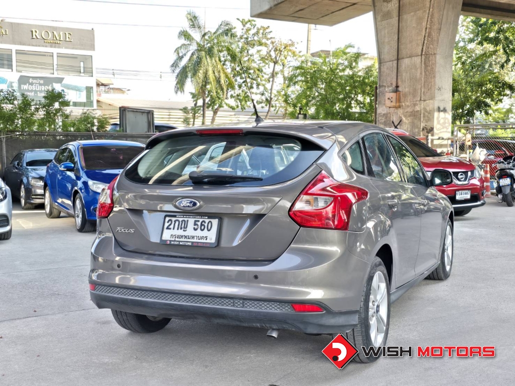 FORD FOCUS Trend 1.6 Ti-VCT [5 ประตู] AT ปี 2012 #6 (L)