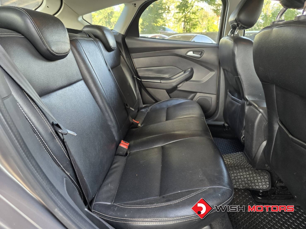 FORD FOCUS Trend 1.6 Ti-VCT [5 ประตู] AT ปี 2012 #14 (L)