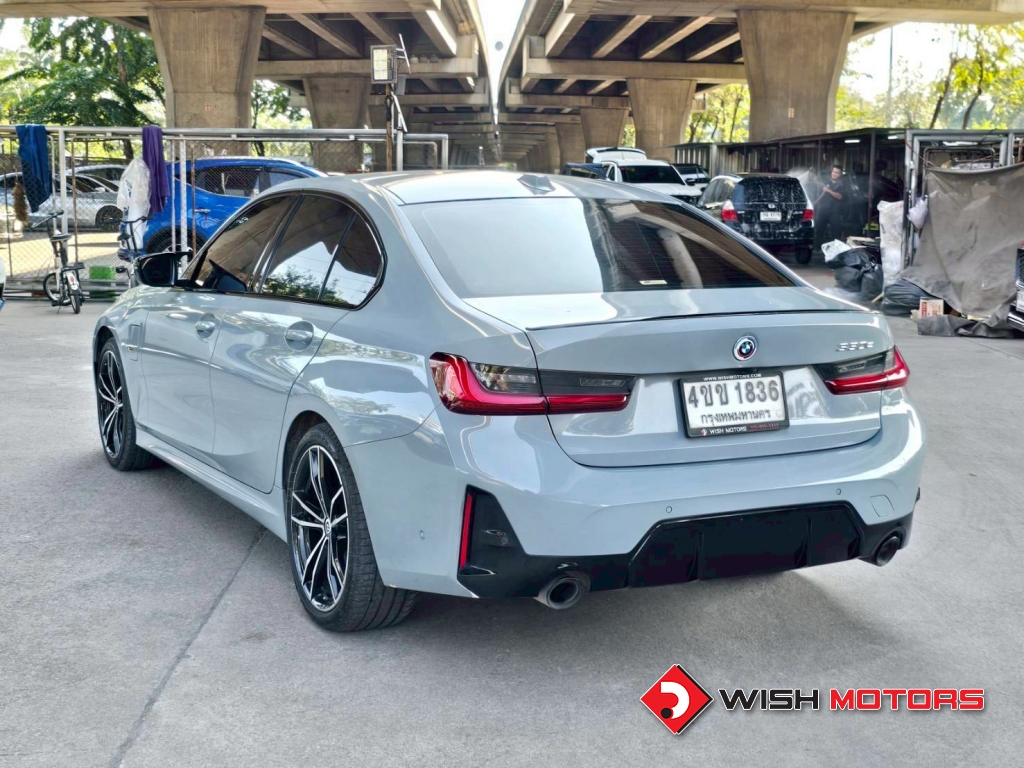 BMW SERIES 3 330e Plug-in Hybrid AT ปี 2022 #4 (L)
