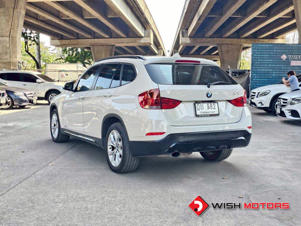 BMW X1 [sDrive] 18i AT ปี 2013 #4 (L)