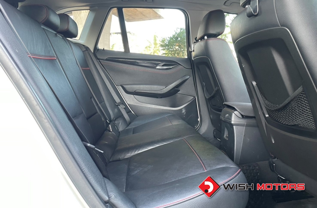 BMW X1 [sDrive] 18i AT ปี 2013 #7 (L)