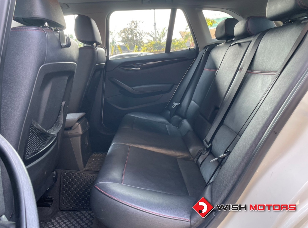 BMW X1 [sDrive] 18i AT ปี 2013 #8 (L)