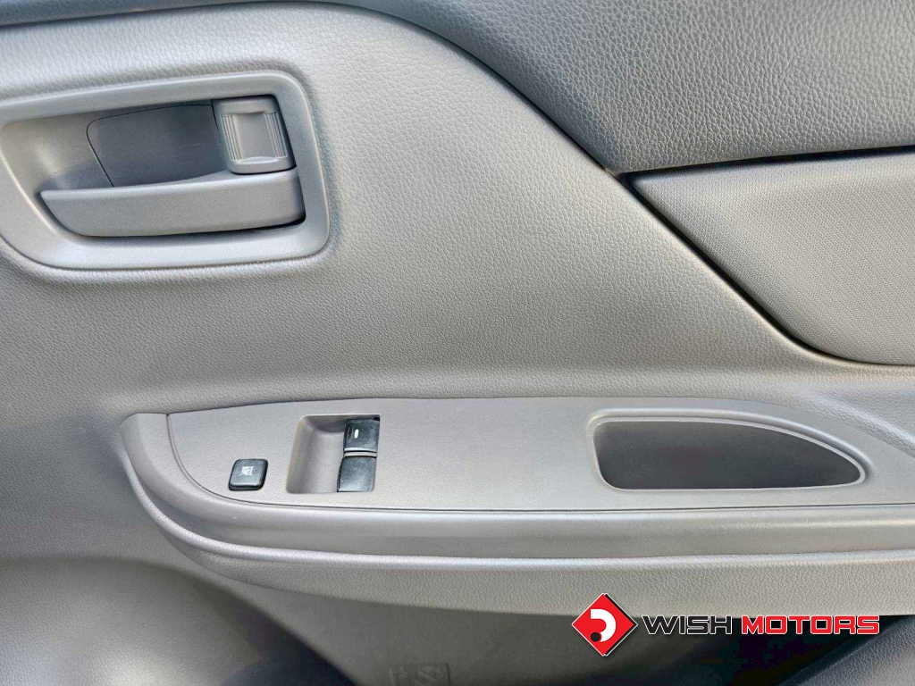 MITSUBISHI TRITON (ปี15-18) 2.4 GL MT ปี 2015 #10 (L)