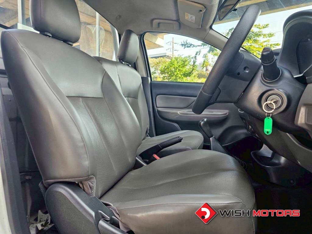 MITSUBISHI TRITON (ปี15-18) 2.4 GL MT ปี 2015 #12 (L)