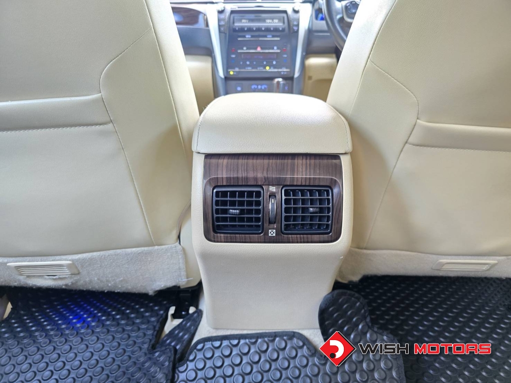 TOYOTA CAMRY HYBRID 2.5 AT ปี 2016 #15 (L)