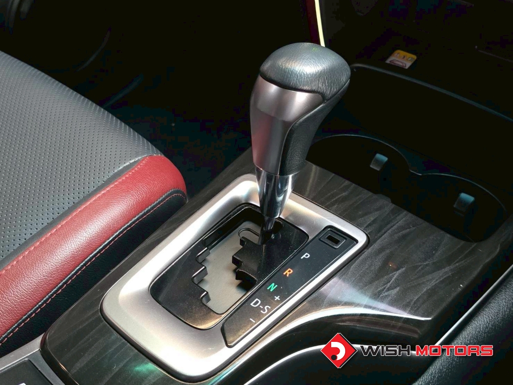 TOYOTA FORTUNER 2.4 Legender AT ปี 2021 #10 (L)