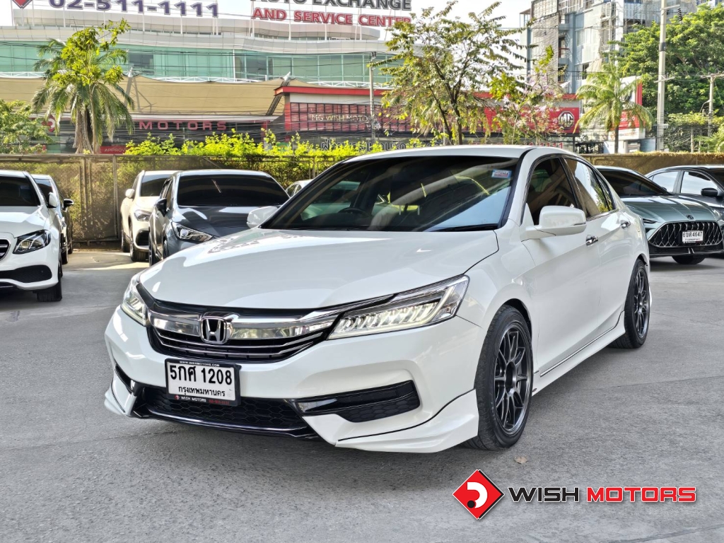 HONDA ACCORD 2.0 [E] AT ปี 2016 #3 (L)