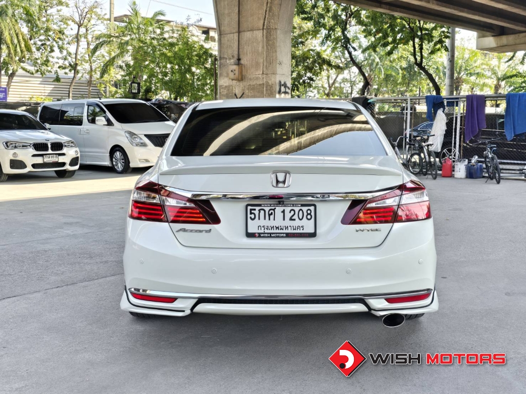 HONDA ACCORD 2.0 [E] AT ปี 2016 #5 (L)