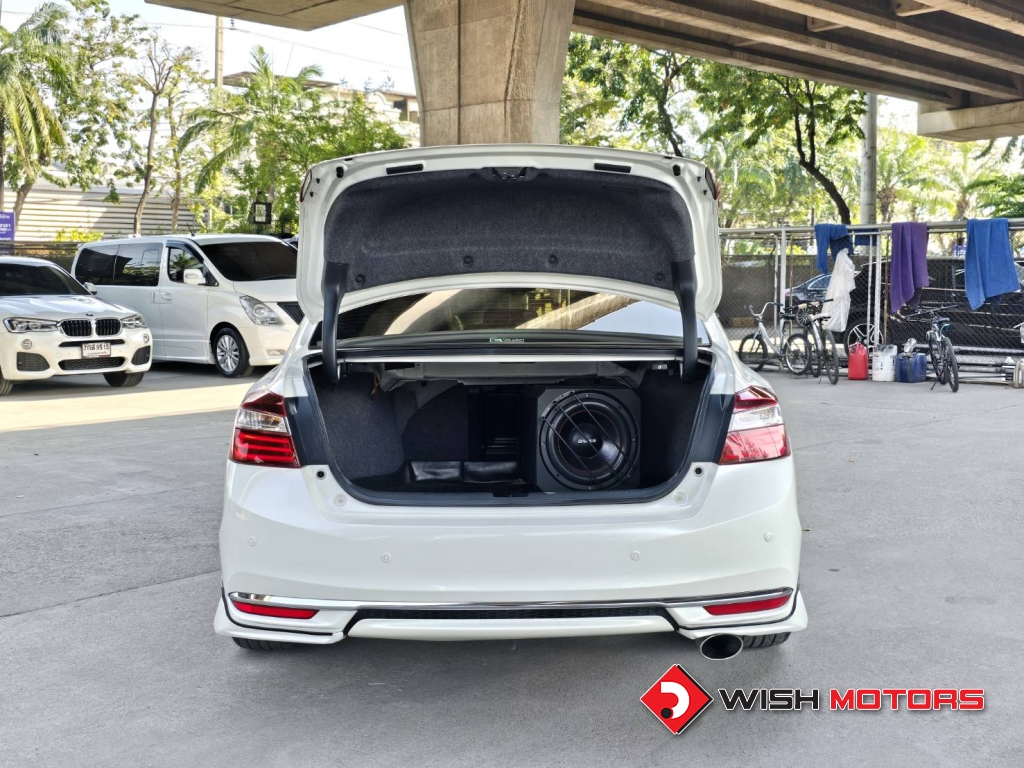 HONDA ACCORD 2.0 [E] AT ปี 2016 #7 (L)