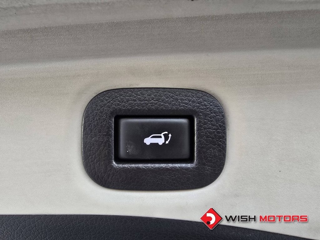 NISSAN X-TRAIL 2.0 V AT4WD. ปี 2015 #7 (L)