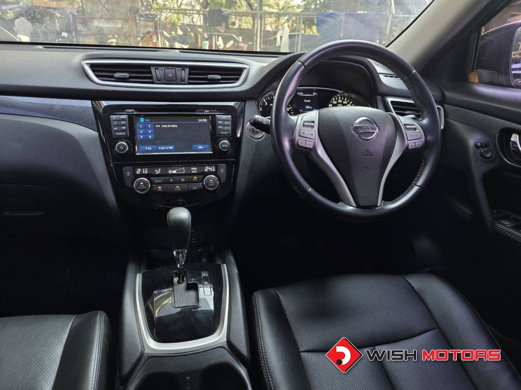 NISSAN X-TRAIL 2.0 V AT4WD. ปี 2015 #14 (L)