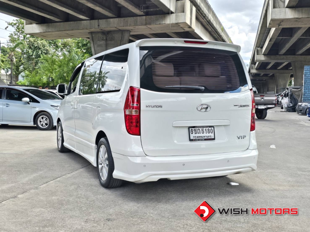 HYUNDAI GRAND STAREX [VIP] 2.5 CRDi VGT AT ปี 2011 #4 (L)