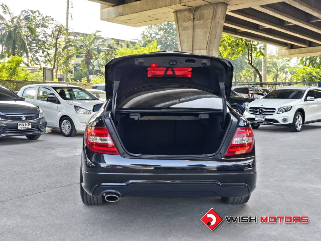 MERCEDES-BENZ C-CLASS C 180 CGI BlueEFFICIENCY [Coupe] AT ปี 2012 #8 (L)