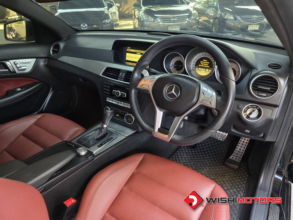 MERCEDES-BENZ C-CLASS C 180 CGI BlueEFFICIENCY [Coupe] AT ปี 2012 #10 (L)