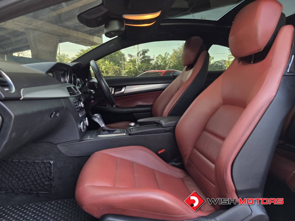MERCEDES-BENZ C-CLASS C 180 CGI BlueEFFICIENCY [Coupe] AT ปี 2012 #13 (L)