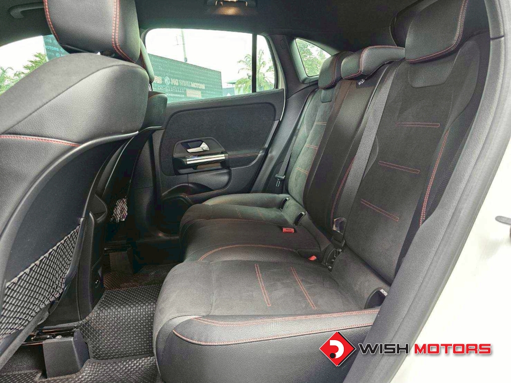 MERCEDES-BENZ GLA-CLASS GLA200 AMG AT ปี 2021 #12 (L)