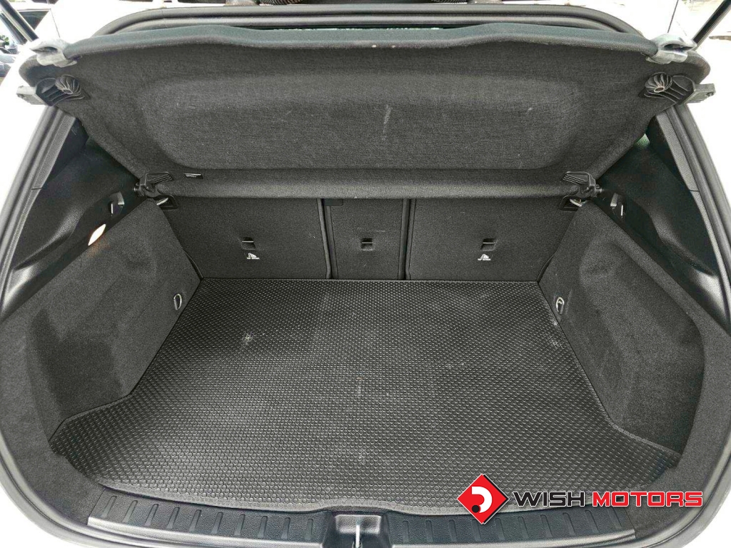 MERCEDES-BENZ GLA-CLASS GLA200 AMG AT ปี 2021 #19 (L)