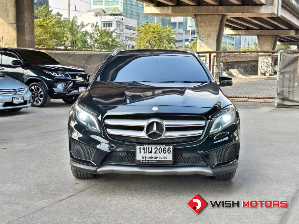 MERCEDES-BENZ GLA-CLASS GLA 250 AT ปี 2015 #2 (L)