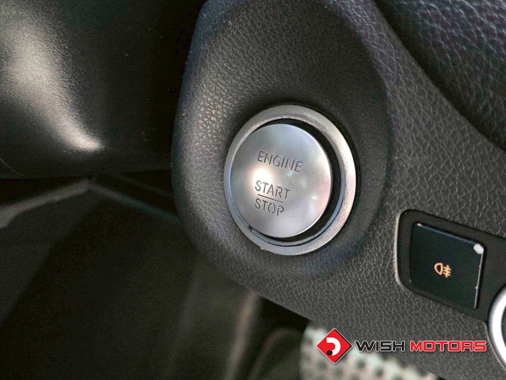 MERCEDES-BENZ GLA-CLASS GLA 250 AT ปี 2015 #9 (L)