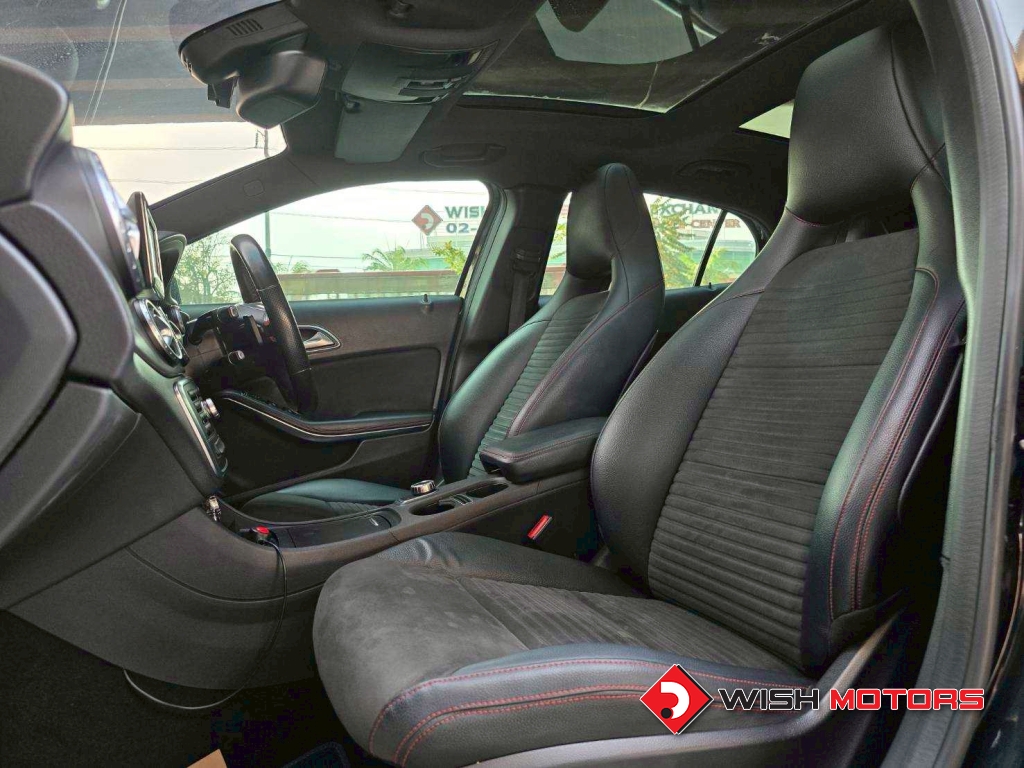 MERCEDES-BENZ GLA-CLASS GLA 250 AT ปี 2015 #13 (L)