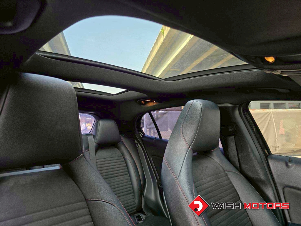 MERCEDES-BENZ GLA-CLASS GLA 250 AT ปี 2017 #7 (L)