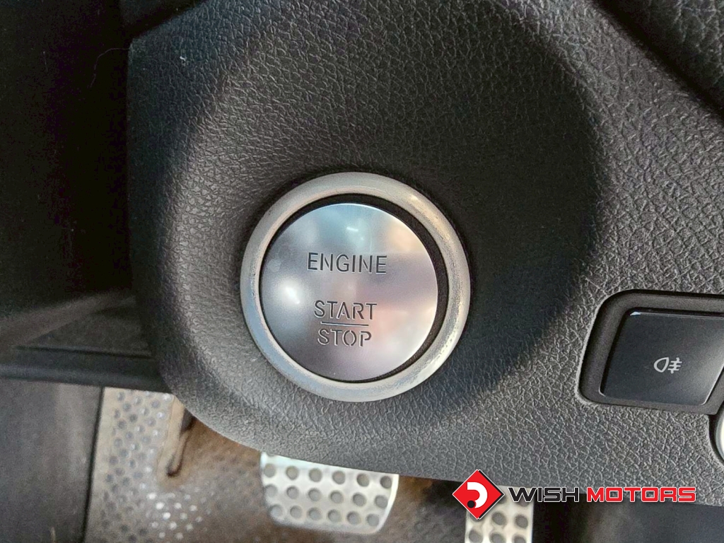 MERCEDES-BENZ GLA-CLASS GLA 250 AT ปี 2017 #10 (L)