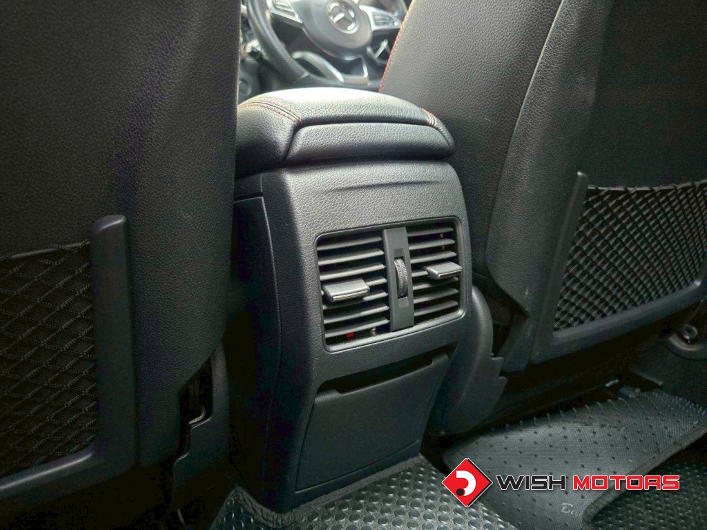 MERCEDES-BENZ GLA-CLASS GLA 250 AT ปี 2017 #12 (L)