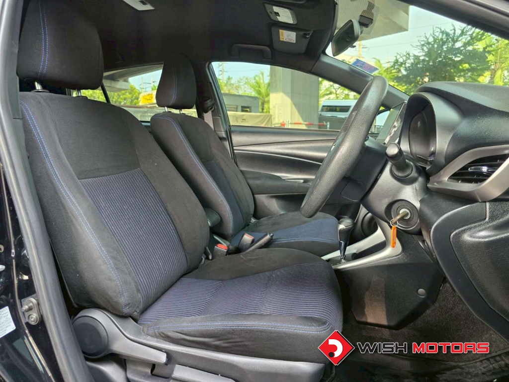 TOYOTA YARIS 1.2 Entry AT ปี 2020 #12 (L)