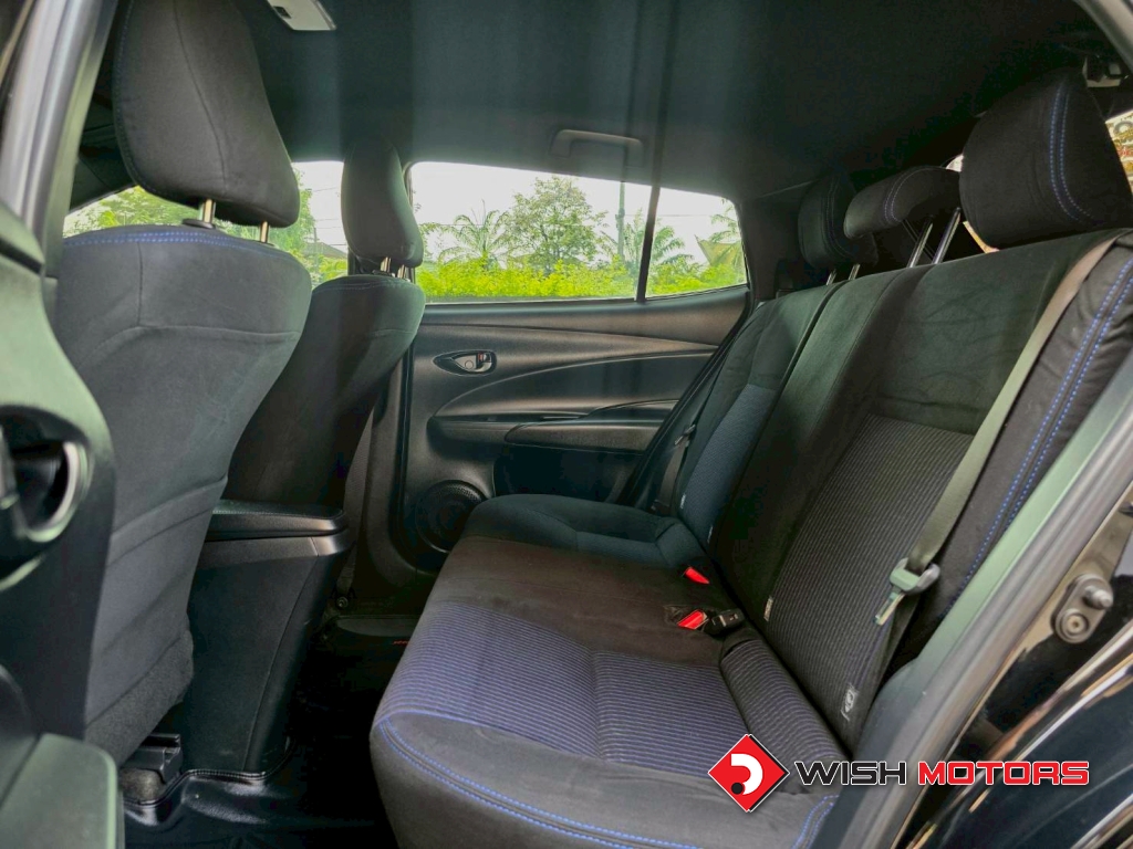 TOYOTA YARIS 1.2 Entry AT ปี 2020 #14 (L)