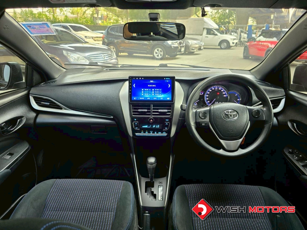 TOYOTA YARIS 1.2 Entry AT ปี 2020 #18 (L)