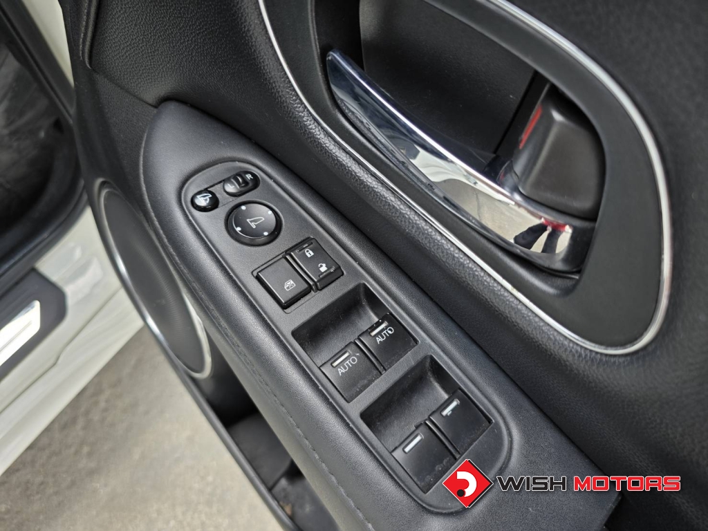 HONDA HR-V 1.8 E Limited AT ปี 2017 #10 (L)