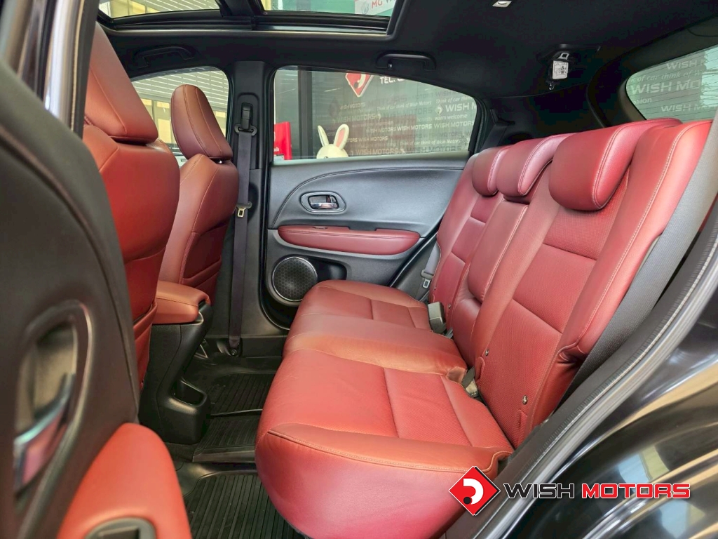 HONDA HR-V 1.8 RS AT ปี 2020 #11 (L)