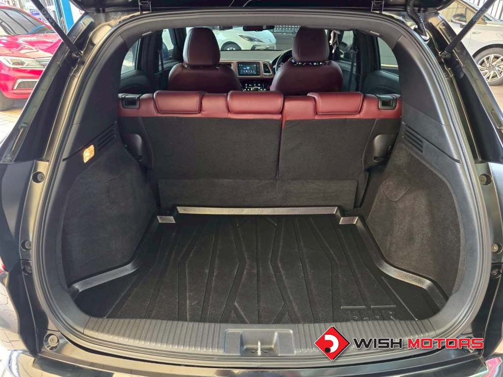 HONDA HR-V 1.8 RS AT ปี 2020 #14 (L)