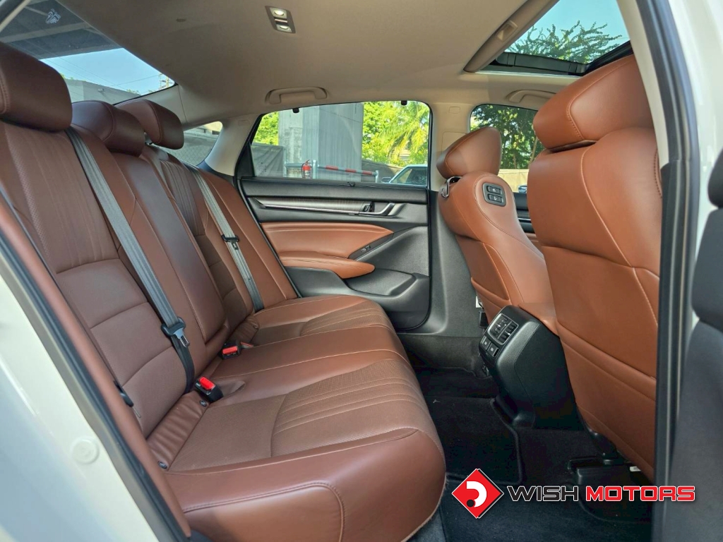 HONDA ACCORD 2.0 HYBRID TECH AT ปี 2021 #12 (L)