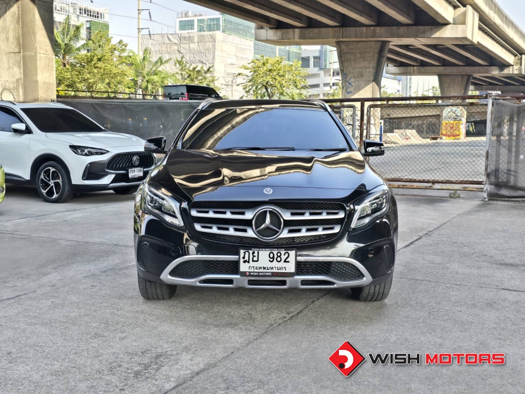 MERCEDES-BENZ GLA-CLASS GLA 200 AT ปี 2019 #2 (L)