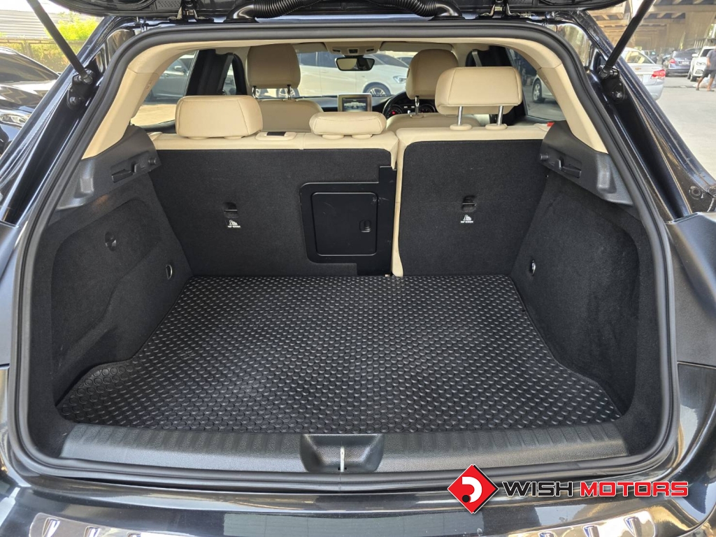 MERCEDES-BENZ GLA-CLASS GLA 200 AT ปี 2019 #7 (L)