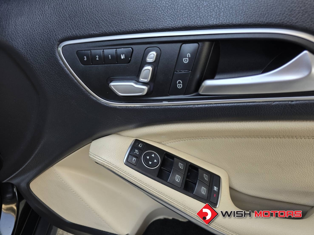 MERCEDES-BENZ GLA-CLASS GLA 200 AT ปี 2019 #8 (L)