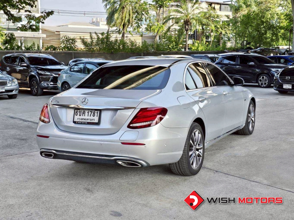 MERCEDES-BENZ E-CLASS E 350 e Avantgarde AT ปี 2019 #6 (L)