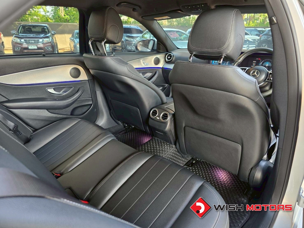 MERCEDES-BENZ E-CLASS E 350 e Avantgarde AT ปี 2019 #11 (L)