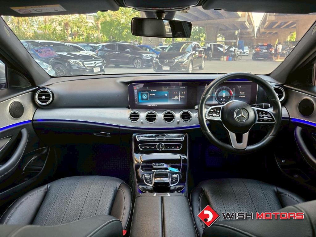 MERCEDES-BENZ E-CLASS E 350 e Avantgarde AT ปี 2019 #13 (L)