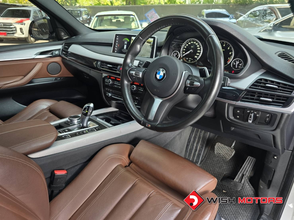 BMW X5 xDrive 45e AT ปี 2018 #11 (L)