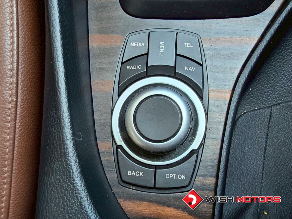 BMW X1 [sDrive] 18i AT ปี 2013 #9 (L)