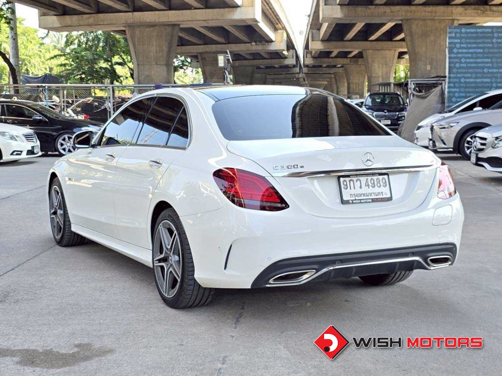 MERCEDES-BENZ C-CLASS C 300e AMG Dynamic AT ปี 2020 #4 (L)