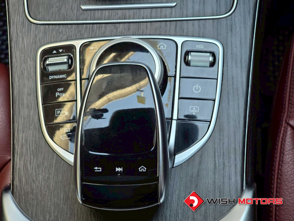 MERCEDES-BENZ C-CLASS C 300e AMG Dynamic AT ปี 2020 #14 (L)