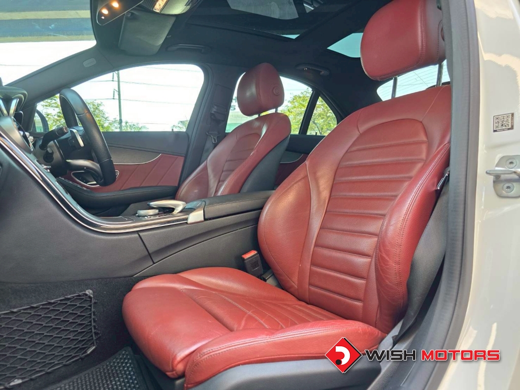 MERCEDES-BENZ C-CLASS C 300e AMG Dynamic AT ปี 2020 #15 (L)